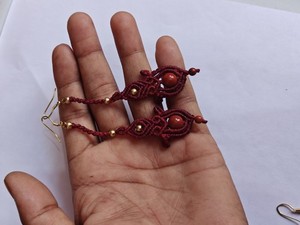 ต่างหูทำมือสีแดงสไตล์โบโฮประดับลูกปัดทองและหินสำหรับผู้หญิง - Product Image 4