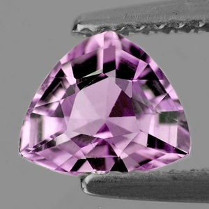 คุนไซต์สีชมพูธรรมชาติ ทรงทริลเลียนคัท ผลิตในห้องปฏิบัติการ ได้รับการรับรองคุณภาพสีขาวพิเศษ D VVS สำหรับแหวน ต่างหู จี้ คุณภาพสูง - Product Image 1