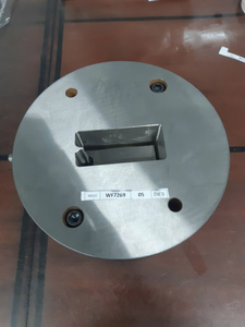 Matriz de Estampado Fabricada en Vietnam (VMMP/ODM/OEM) para Cartón y Extrusión, Aleaciones de Acero SKD61/SKD11 - Product Image 1