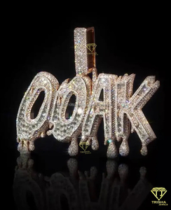 จี้เพชรโมอิสซาไนต์แบบกำหนดเอง "DOAK" สร้อยคอฮิปฮอปประดับเพชรเต็มตัว ตัวอักษรแบบหยดน้ำ เครื่องประดับสุดหรู เป็นของขวัญ - Product Image 3
