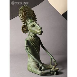 Músico de escultura de latón hecho a mano de 8 pulgadas con figura de arte tribal hecho en India - Product Image 4