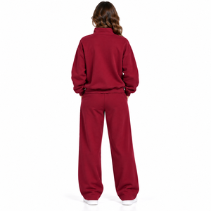 Conjunto de dos piezas de sudadera con media cremallera y pantalón de chándal de forro polar grueso para mujer con logo OEM personalizado, ropa de descanso y chándal con capucha para mujer - Product Image 2