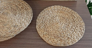 Tapis en jacinthe d'eau naturelle du Vietnam – Artisanat en jacinthe tressée à la main – Produit décoratif écologique pour la maison - Product Image 2