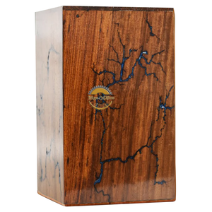 Urne funéraire en résine et bois naturel inspirée de l'océan, faite à la main, motif vague bleue, par AYAANS - Product Image 2