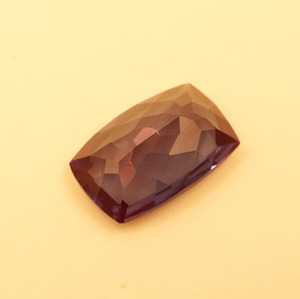 พลอยอเล็กซานไดรต์ธรรมชาติ 3.00 กะรัต ทรงคุชชั่น เปลี่ยนสีได้ HAYAAT GEMS สำหรับทำเครื่องประดับ - Product Image 6