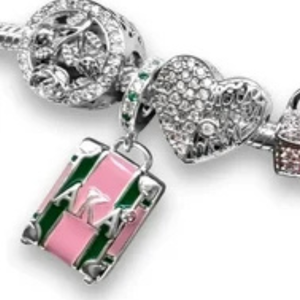   Charme Bouclier en Argent Sterling pour Femme – Bijou Tendance et Élégant en Argent, Design Bouclier, Pendentif Stylé, Accessoire Premium - Product Image 6
