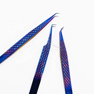 Pince à épiler pour extensions de cils en acier inoxydable plaqué plasma bleu, poignée diamant, 3 pointes différentes et emballage en boîte cartonnée, ensemble de pinces. - Product Image 6