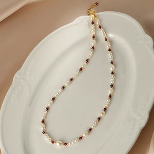 French Retro Style Women's Fashion Jewelry <b>Set</b> Handmade Garnet Clavicle Chain High Grade Neck Chain Natural Pearl <b>Bracelet</b> - Product Image 3