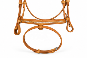 Bridon de cheval en cuir tanné de qualité supérieure avec muserolle décorée de clous, sangles réglables et quincaillerie argentée - Product Image 3