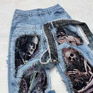 Pantalon homme déchiré et plissé avec broderie, poches latérales à boutons, style empilé, vente en gros - Product Image 2