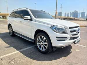 VENTAS RÁPIDAS 2017 GL-KLASS SUV de Lujo, Interior Oscuro, Asientos de Cuero, Control de Crucero ACC, Transmisión Automática, Luces LED, Pantalla Táctil - Product Image 3