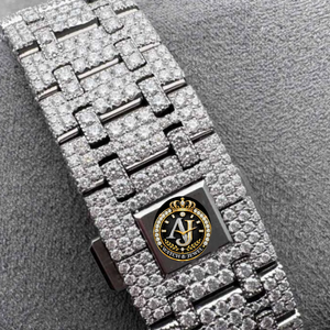 Montre de luxe pour homme en moissanite avec lunette en diamant, cadran lumineux, mouvement à quartz analogique, boîtier rond de 42 mm, fermoir pliant - Product Image 3