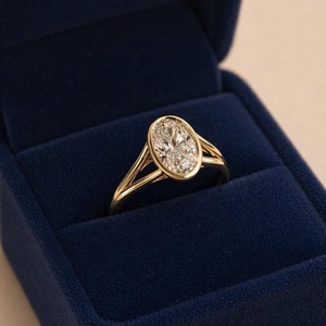 AFAR JEWELS Anillo de Compromiso Elegante con Corte Ovalado de 2.20ct, Certificado IGI, Cultivado en Laboratorio, Color D, Oro Sólido de 14K, Engaste de Bisel, Solitario para Boda - Product Image 4