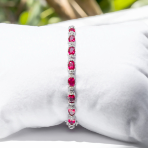 Bracelet en or blanc glamour avec pierres précieuses ovales rouge rubis et accents de diamants halo, ensemble de bijoux de mariage de luxe pour femme, coffret cadeau - Product Image 3