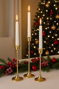 Candelabros Metálicos a Nivel de Ojo a la Vista, Hechos a Mano y Ecológicos para Cenas Románticas, Reuniones Festivas y Relajación Tranquila - Product Image 6
