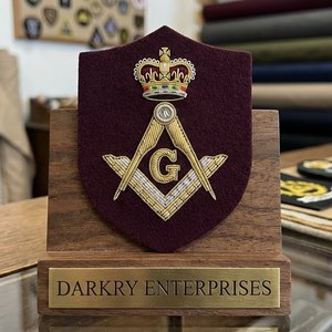 Emblema Masónico Personalizado Bordado a Mano con Hilo de Oro, Compás Cuadrado, Antorcha y Ojo que Todo lo Ve, Insignia Hecha a Mano para Blazer de Logia - Product Image 2