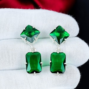 Pendientes de Turmalina Verde en Plata de Ley 925, Pendientes con Piedras Preciosas Verdes Naturales, Pendientes de Plata Hechos a Mano, Pendientes para Mujer, Regalo - Product Image 4