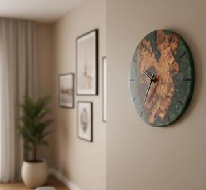 Reloj de pared de madera de olivo con epoxi verde de lujo, decoración moderna y rústica para el hogar a precio económico. - Product Image 4