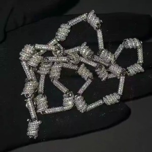 Cadena Cubana Clásica de Plata de 10 mm para Hombre con Acabado Pulido, Detalles de Eslabones Robustos y Diseño de Joyería Elegante para Uso Diario - Product Image 6