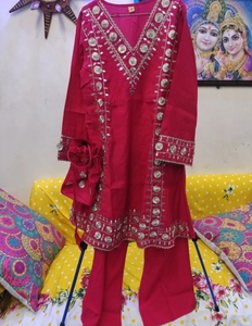 Conjunto de Kurti y Palazzo de Seda para Mujer KV - Product Image 3