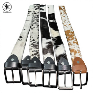 Ceinture en cuir formelle moderne pour homme avec boucle en alliage, design écologique et durable pour un usage quotidien - Product Image 4