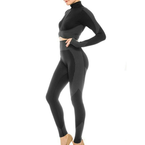 Ensemble de sport et yoga personnalisé pour femme, couleur unie, coupe ajustée, séchage rapide, respirant, soutien-gorge et leggings, ensemble 2 pièces - Product Image 4