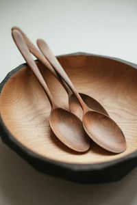Juego de Cucharas de Madera de Mango Hechas a Mano Multiusos para Servir Sopa, Ensalada, Postre y Café - Product Image 6
