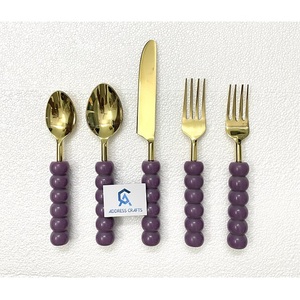 Juego de cubiertos al por mayor de fábrica con mango de resina burbujeante, cubertería chapada en oro PVD, juego de vajilla, cuchara, tenedor y cuchillo para postre - Product Image 1
