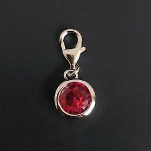 Pulsera con dijes de piedra de nacimiento de plata de ley con rubí, piedra de nacimiento de julio, regalo para mujer - Product Image 2