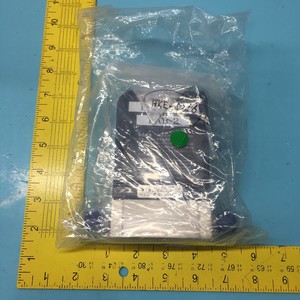 Controlador de Flujo Másico Aera FC-980, MFC, SiH4, 500 - Equipo y Piezas de Semiconductores de Confianza de Marca Global - Product Image 3