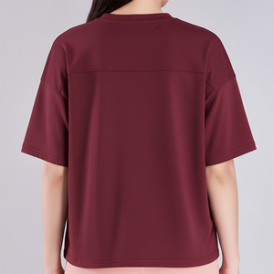 เสื้อยืดผู้หญิง OEM หนัก 220 กรัม สีพื้น ผ้าฝ้าย 100% ทรงโอเวอร์ไซส์ ไหล่ตก คอกลม ระบายอากาศได้ดี เป็นมิตรกับสิ่งแวดล้อม พร้อมลายปัก - Product Image 6