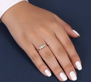 แหวนเพชรเพาะเลี้ยง 0.58 กะรัต รูปไข่ 0.5 กะรัต VVS2 F รับรองโดย IGI แหวนหมั้นทองคำเหลือง ขายส่งเครื่องประดับสั่งทำ - Product Image 5