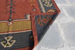 พรมคิลิมทอมือจากขนสัตว์และปอกระเจา – พรมลายเรขาคณิตแบบทอเรียบ เป็นมิตรกับสิ่งแวดล้อม เหมาะสำหรับห้องนั่งเล่น ห้องครัว ทางเดิน และตกแต่งบ้าน - Product Image 6