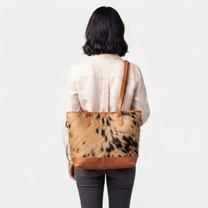 Bolso Tote de Piel de Vacuno con Correa Ajustable para Mujer, con Cierre de Cremallera, Diseño Tie-Dye de Moda Veraniega - Product Image 2