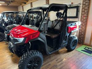 รถ UTV แบบ Side by Side เครื่องยนต์ 1000 ซีซี 4 จังหวะ ขับเคลื่อน 4 ล้อ สำหรับทุกสภาพพื้นผิว ได้รับการรับรองมาตรฐาน EPA และ EEC พร้อมส่งมอบพร้อมการรับประกัน - Product Image 3