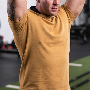 High Quality Men's Training Hoodie Side Zippered Pocket Raglan Shoulder Seamless Fabric Breathable Short Sleeve Hoodie Low Price - Product Image 6