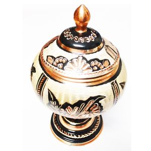 Sucrier peint à la main avec accents en cuivre, pot à bonbons décoratif sur piédestal floral pour une décoration intérieure haut de gamme et des cadeaux festifs - Product Image 1