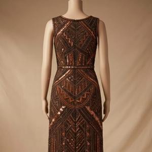 Vestido de Noche Rojo con Cuentas, Diseño de Diseñador, Venta al Por Mayor Directo de Fábrica, Fabricante de Vestidos para Producción en Masa - Product Image 2