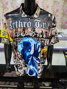 เสื้อยืดพิมพ์ลายโลโก้แบบกำหนดเอง 3 มิติ น้ำหนัก 220 กรัม ผ้าถักเนื้อนุ่ม ระบายอากาศได้ดี เย็นสบาย สำหรับผู้ชายและผู้หญิง - Product Image 3