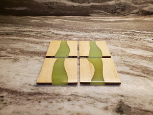 Juego de posavasos rústico de alta calidad de cuatro, junta de madera epoxi verde claro con textura cuadrada, almohadillas de protección de logotipo personalizado - Product Image 3