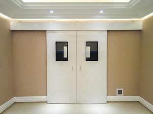 Puerta Corredera de Doble Hoja de Acero Galvanizado Personalizada para Cuarto Limpio de Hospital, con Ventana Visual de Fibra de Vidrio, Automática y Hermética para Almacén - Product Image 3