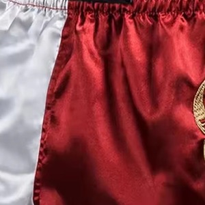 กางเกงมวยไทยผ้าไหมสีแดงขาว ชุดศิลปะการต่อสู้สำหรับผู้ชาย - Product Image 3