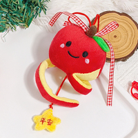 En gros, Nouveau Pendentif en peluche Star Apple, Mignon, Décoration de voiture sécurisée pour le voyage, Haute valeur esthétique, Porte-clés poupée à poils courts, Cadeaux