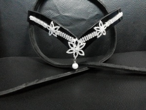 Última colección, cadena de 4 filas, banda para cejas de cristal negro, producto de caballo ecuestre de cuero genuino con cuero genuino negro. - Product Image 4