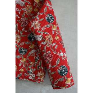 Chaqueta Floral Reversible de Algodón para Mujer, Ligera, Acolchada, Estilo Casual Hecho a Mano - Product Image 3