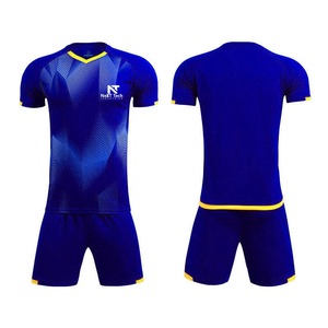 Vêtements de sport confortables pour hommes, uniforme de football 100% polyester, uniforme de football sur mesure pour hommes - Product Image 1