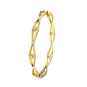 Floral <b>Infinity</b> Link Gold Bangle with Round Lab Grown Diamond Stations - Product Image 4