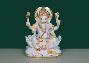 Statue du Dieu Ganesha en résine et poussière de marbre, artisanat Nirmala |   Idole de Vinayaka assise avec accents dorés Lotus pour une maison traditionnelle - Product Image 6