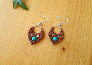 Pendientes Colgantes Vintage HARI OM CREATIONS con Cuentas de Latón Chapado en Rodio Negro, Forma de Pluma de Plata 925 para Mujer, Ideales para Bodas - Product Image 3