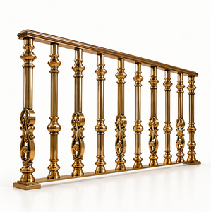 Rampe d'escalier en métal doré orné avec balustres tournés décoratifs et détails en relief pour les intérieurs de villas de luxe - Product Image 1